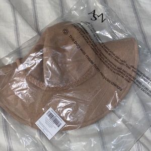 Asn Harper tan floppy hat never opened or used!